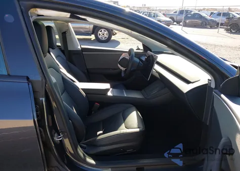 2024 Tesla Model 3 Rear-Wheel Drive из США, поврежденный, VIN 5YJ3E1EA1RF784449